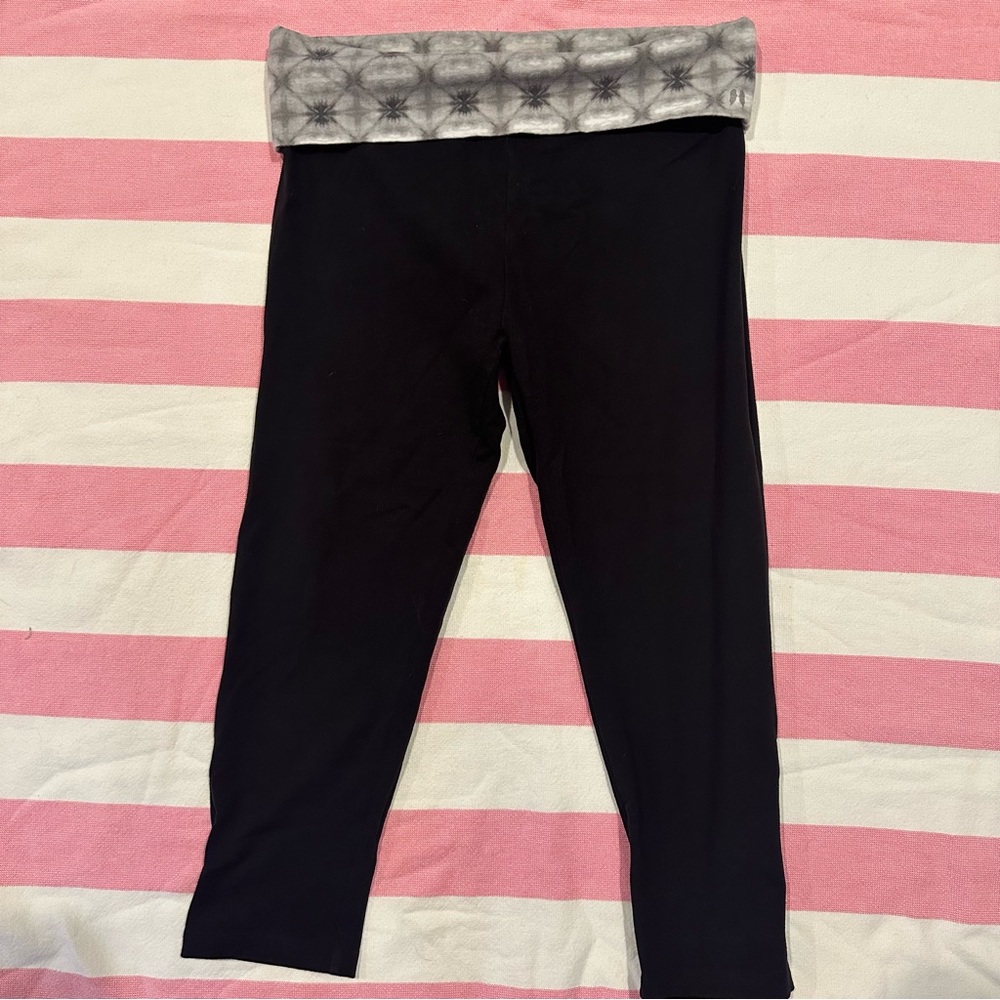 Victoria Secret Cropped Yoga Pants